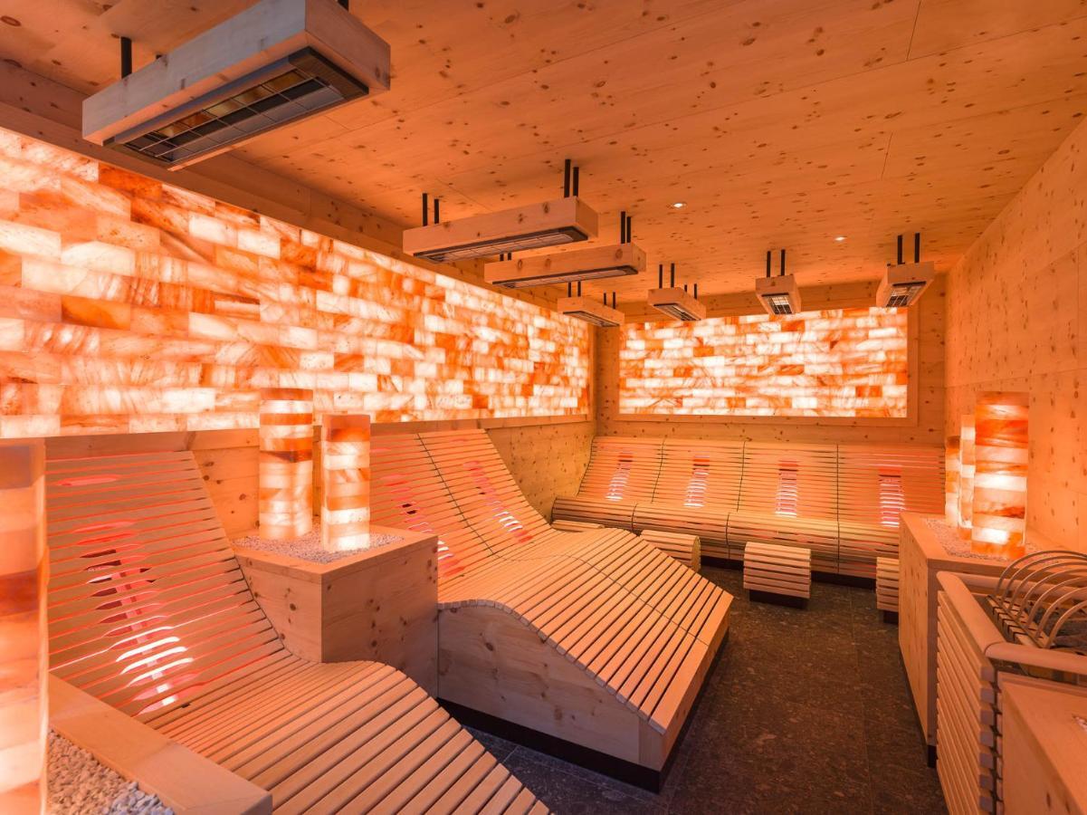 Wellnesshotel ...liebes Rot-flüh Hotel 4*